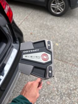 Center shafted odyssey 11