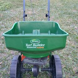 Scotts Turf Builder 