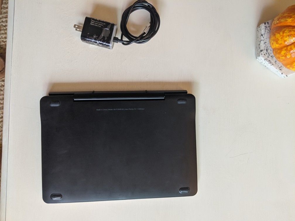 Insignia Flex Chromebook / Tablet 10inch