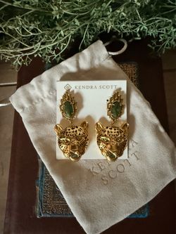 Kendra Scott earrings