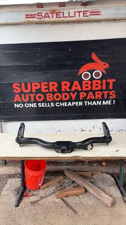 2013 Pathfinder Tow Hitch Receiver OEM 2020