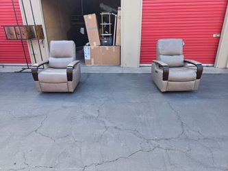 Power recliner chairs