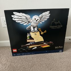 (ON HOLD FOR BUYER) Harry Potter LEGO set