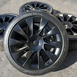 20” Tesla model y induction factory Oem brand new wheels and tires long range performance 2020-2025