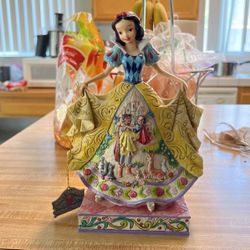 Snow White Figurine 