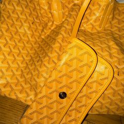 Goyard Saint Louis PM Tote Bag – Yellow
