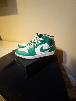 Green Jordan 1