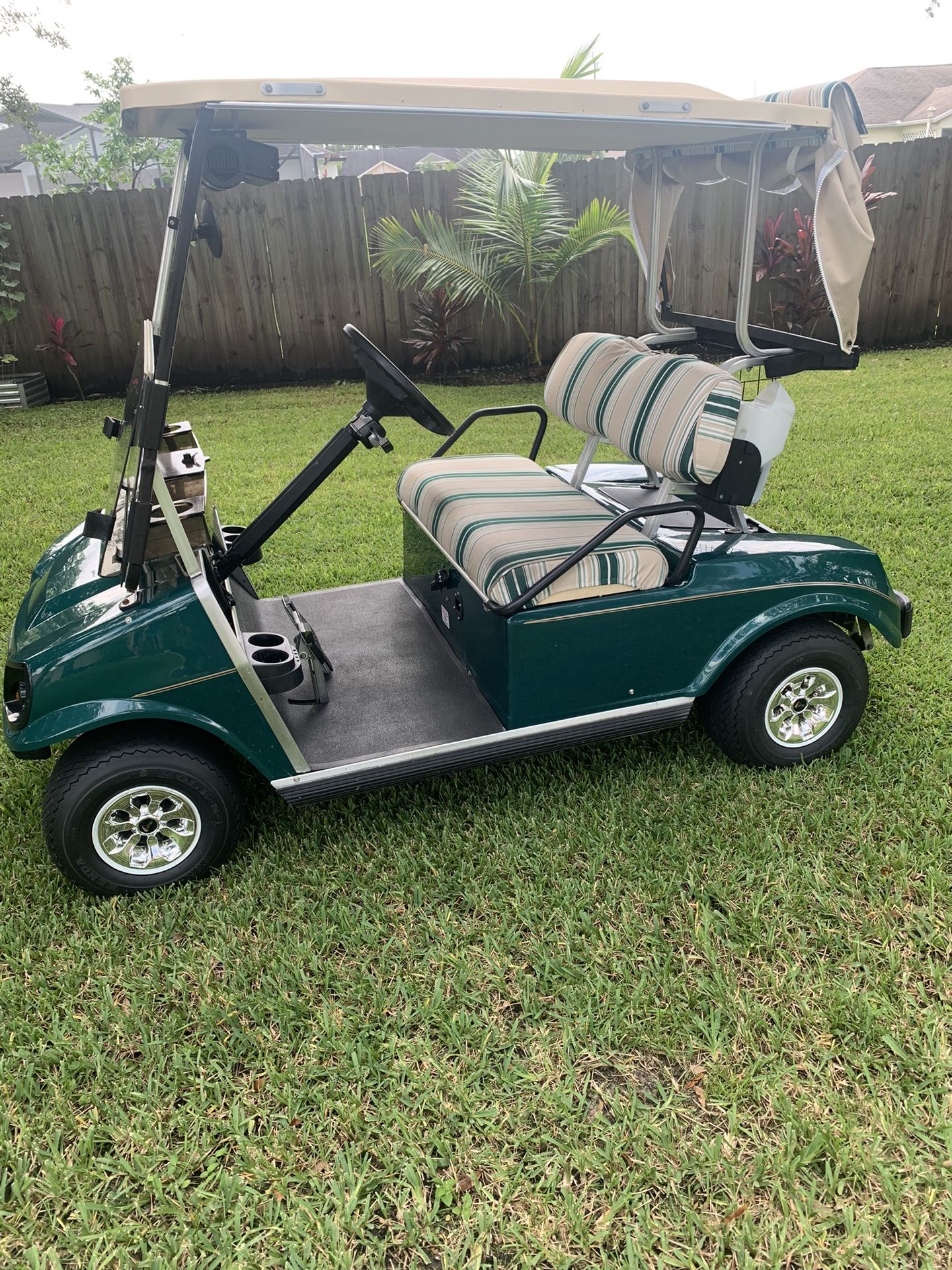 Club Car. Golf Cart