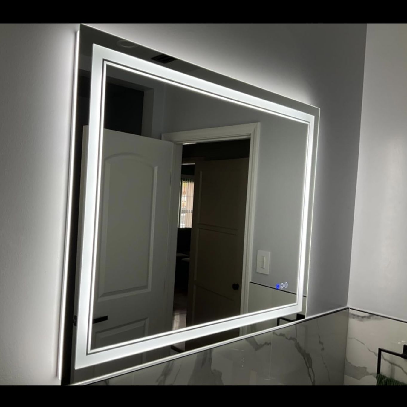32 X 24 Led Bathroom Mirror
