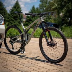 Intense Full Suspension Carbon Fiber Mountain Bike