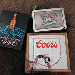 Vintage beer bar signs they all work! $150 for all 3!!!!
