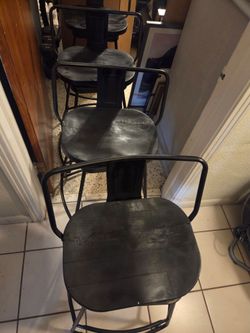 Beautiful set of 4 swivel bar stools rare