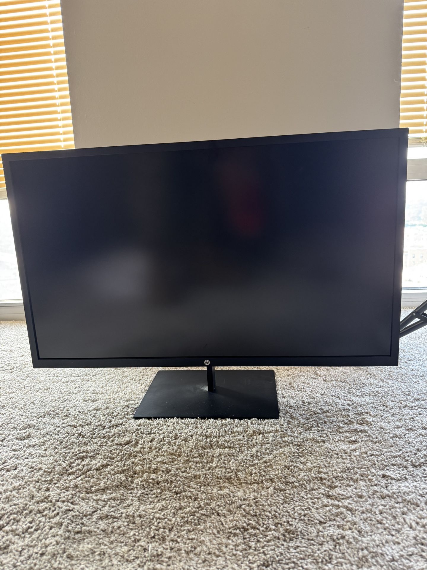 hp Pavilion 32in QHD monitor