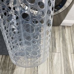 Hamper basket