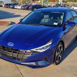 2023 Hyundai Elantra Limited Sedan  