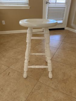 Set of three White Wood Bar Stool
