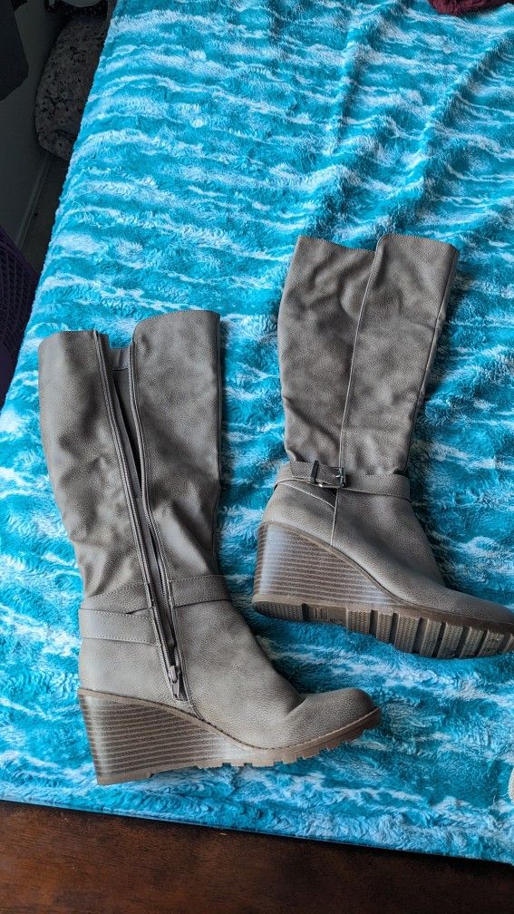 Boot Wedges Shoes (Size US 9)