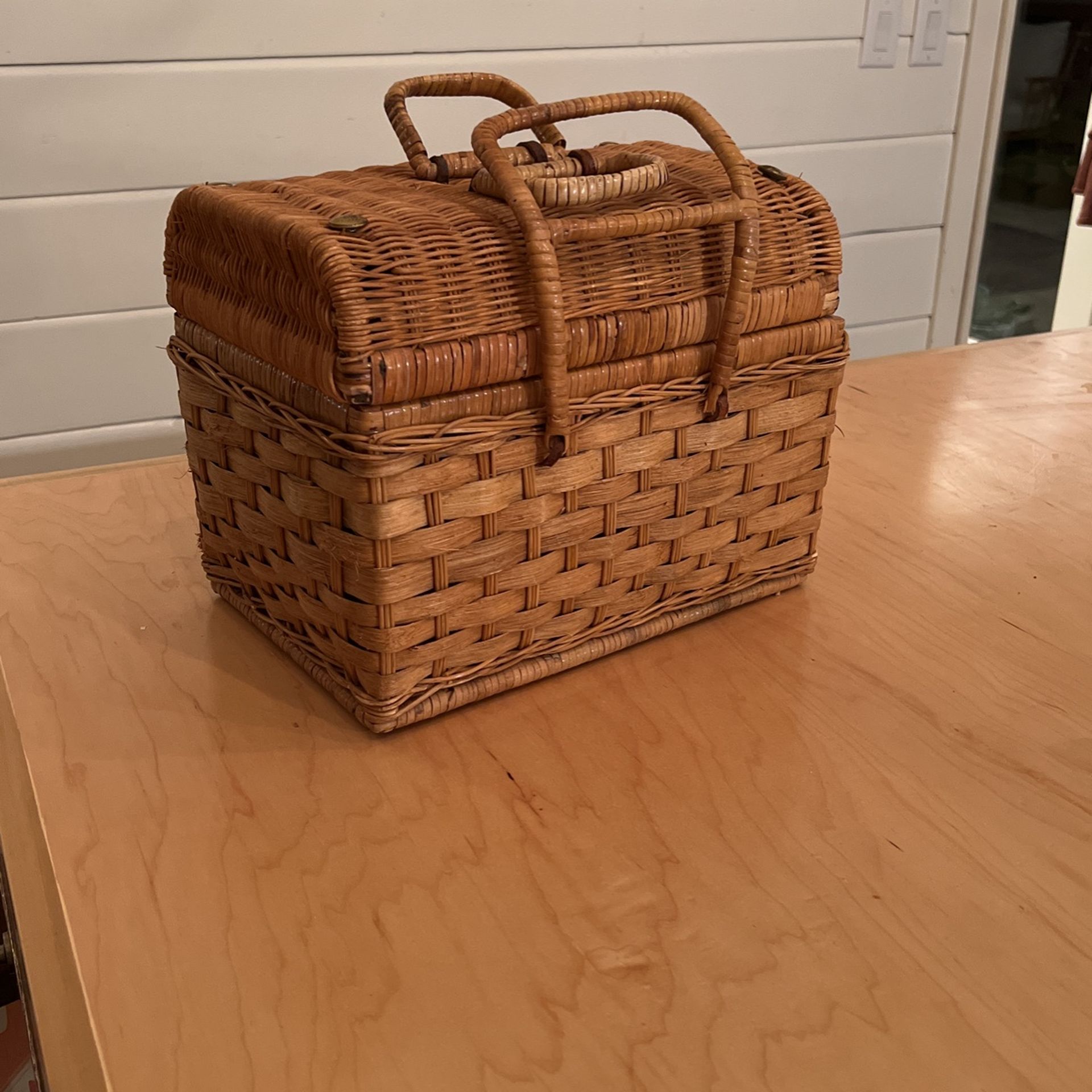 Vintage Picnic Basket
