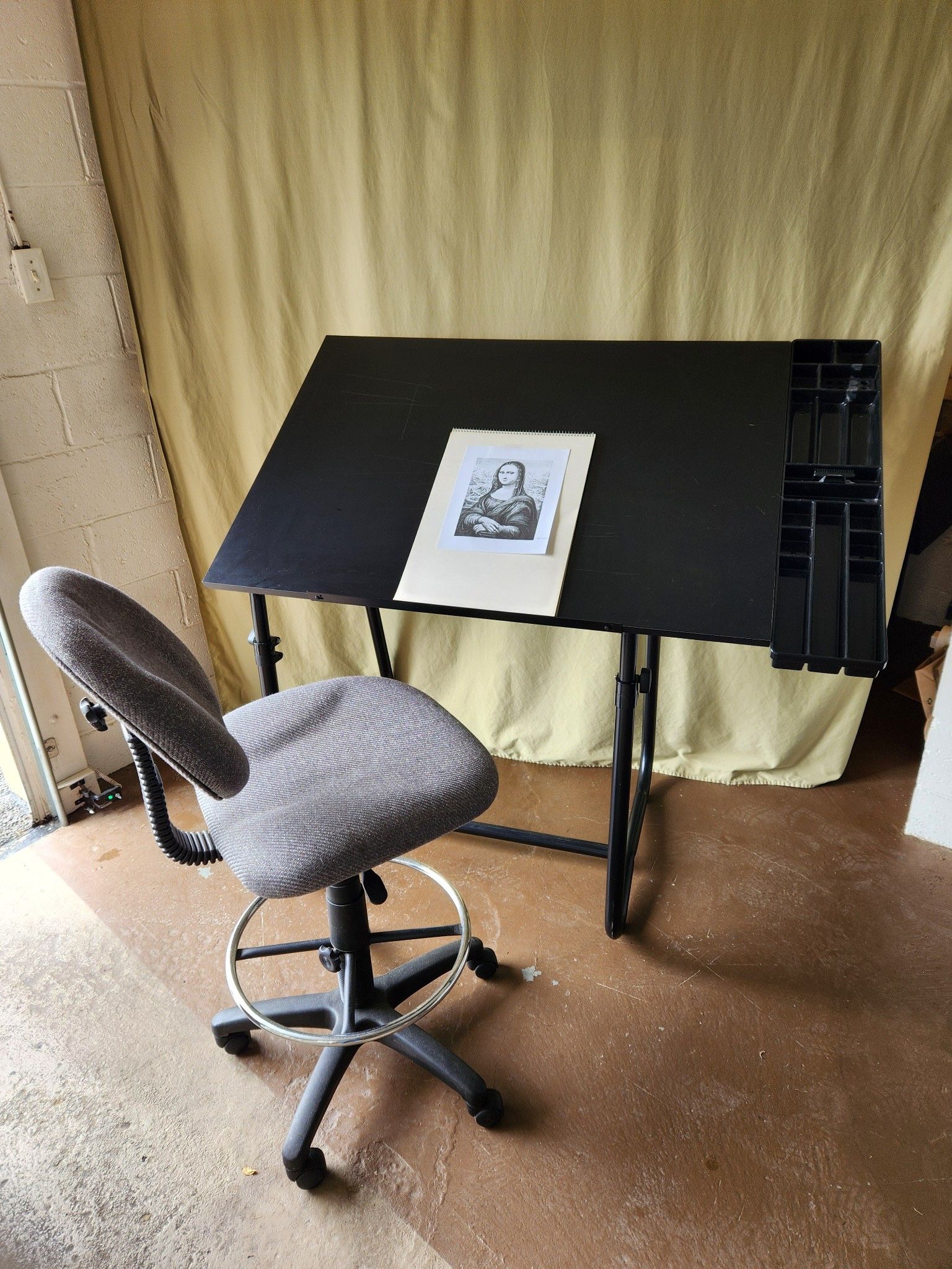 Drafting/art table