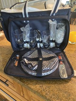 Picnic basket