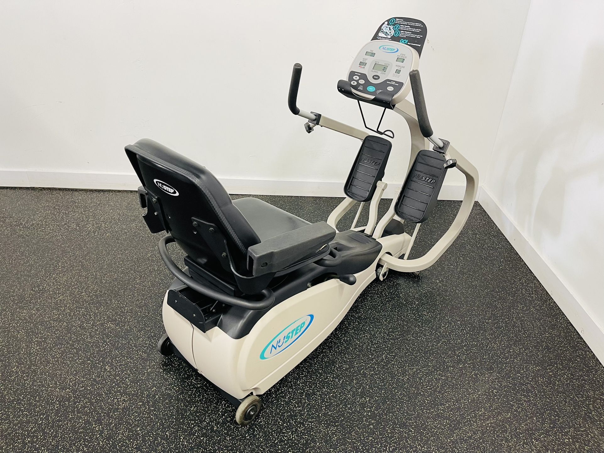 Nustep - Recumbent Elliptical - Nustep T4R - Gym Equipment - Fitness