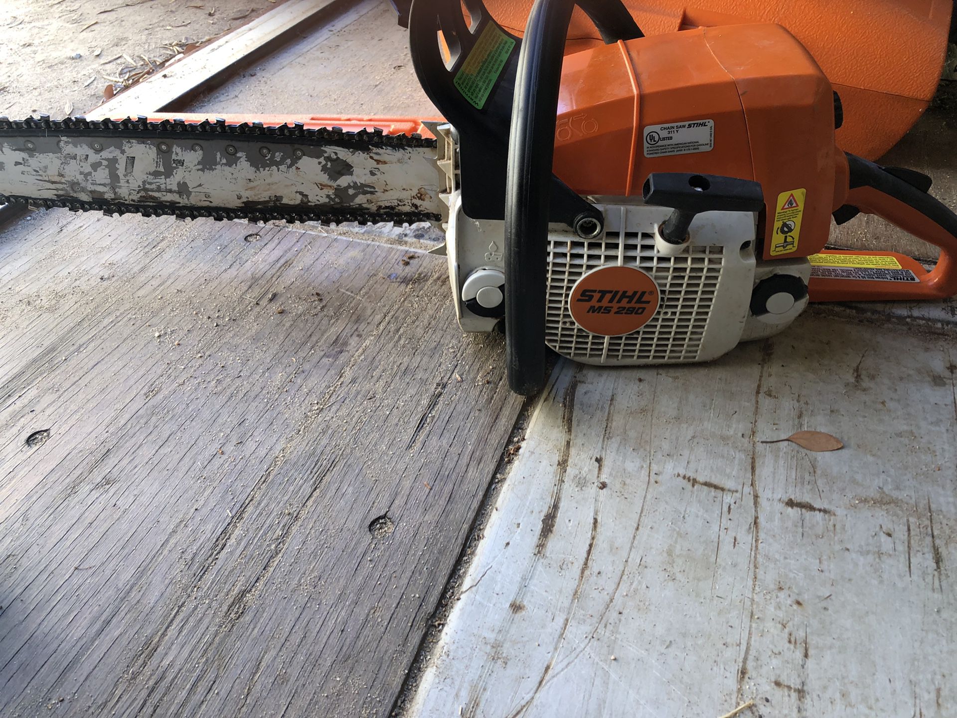 Stihl Chainsaw MS290 20” low hours
