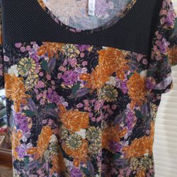 LulaRoe tops scoop neck short sleeves Multicolors women's size 2XL 