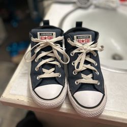 Boys Converse 