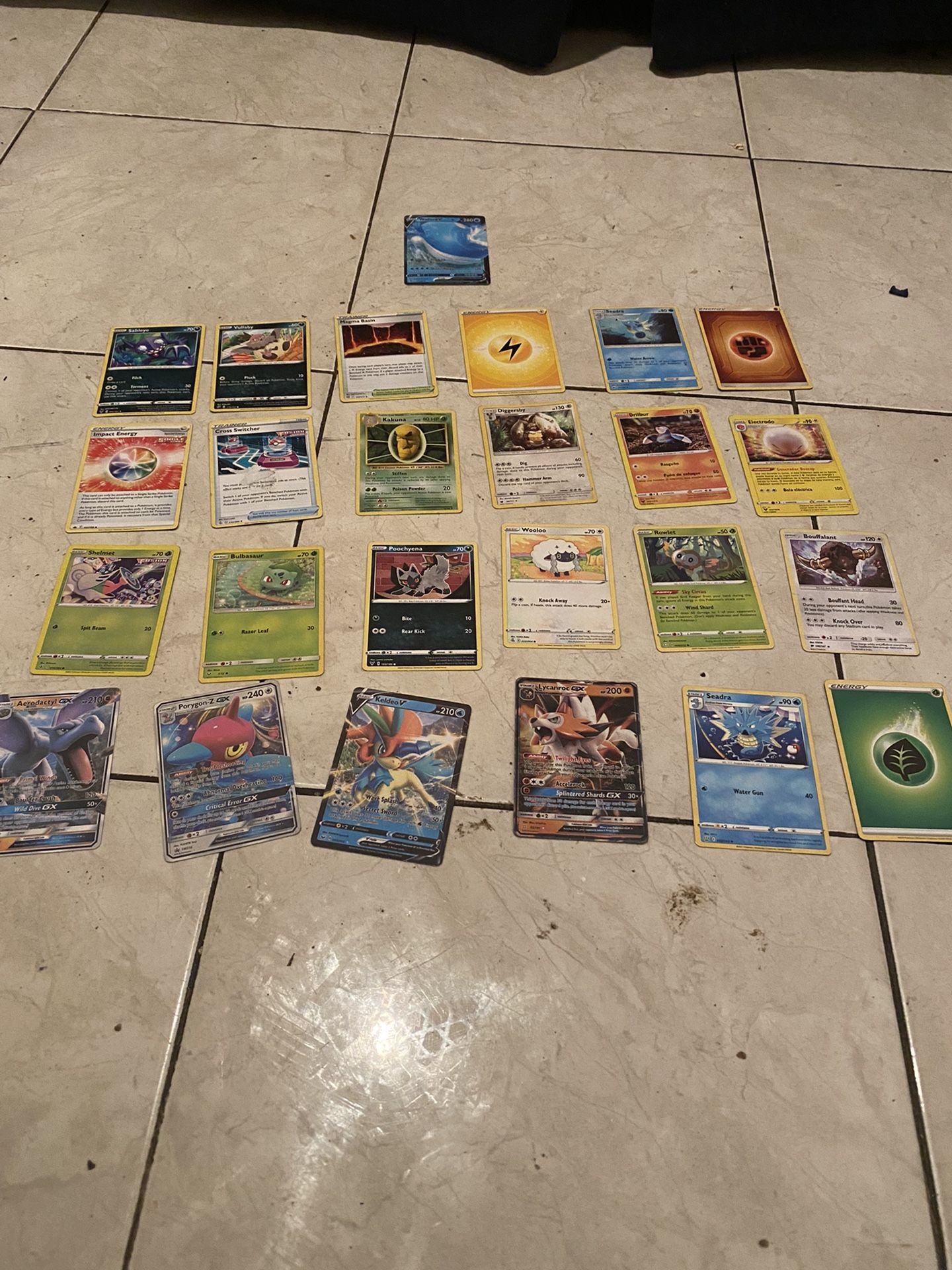25 Pokémon Cards