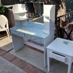 52x42x16 Vanity Desk With Matching Side Table 24x19 (VALENCIA) $30
