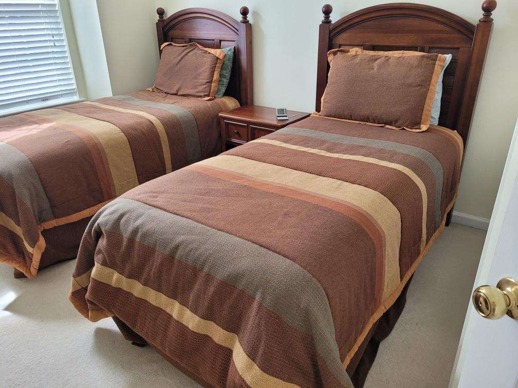 Full Bed Set For Sale