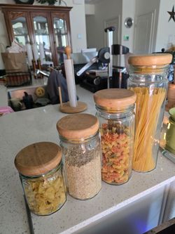 Glass jar set