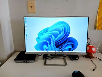 First come first pick up!
HP monitor 24" IPS.
HDMI and VGA.
BLUE LIGHT FILTER!!!
Speaker embedded!!!!!!
All frame! Super slim!
Incredible quality!
Inc