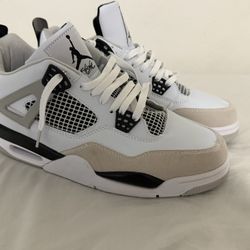 Jordan 4 military black 11