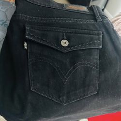 Levi’s women’s black jeans size 8