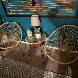 Acapulco  Chairs + Table Like New 