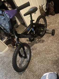 Black Panther Bike With Trainings Wheels