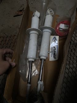 Pro Comp shock absorbers/struts