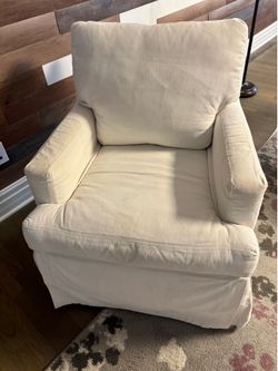 Crate & Barrel Swivel Chair – White – Excellent Condition
