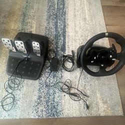 Logitech G920 (wheel + pedals)