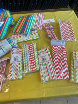 Assorted straws!!!