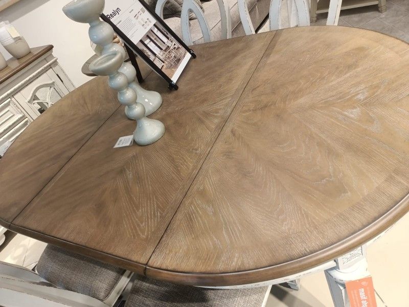 Realyn Chipped White Dining Extension Table
Ashley Furniture$10 Down Payment And Financing Available
