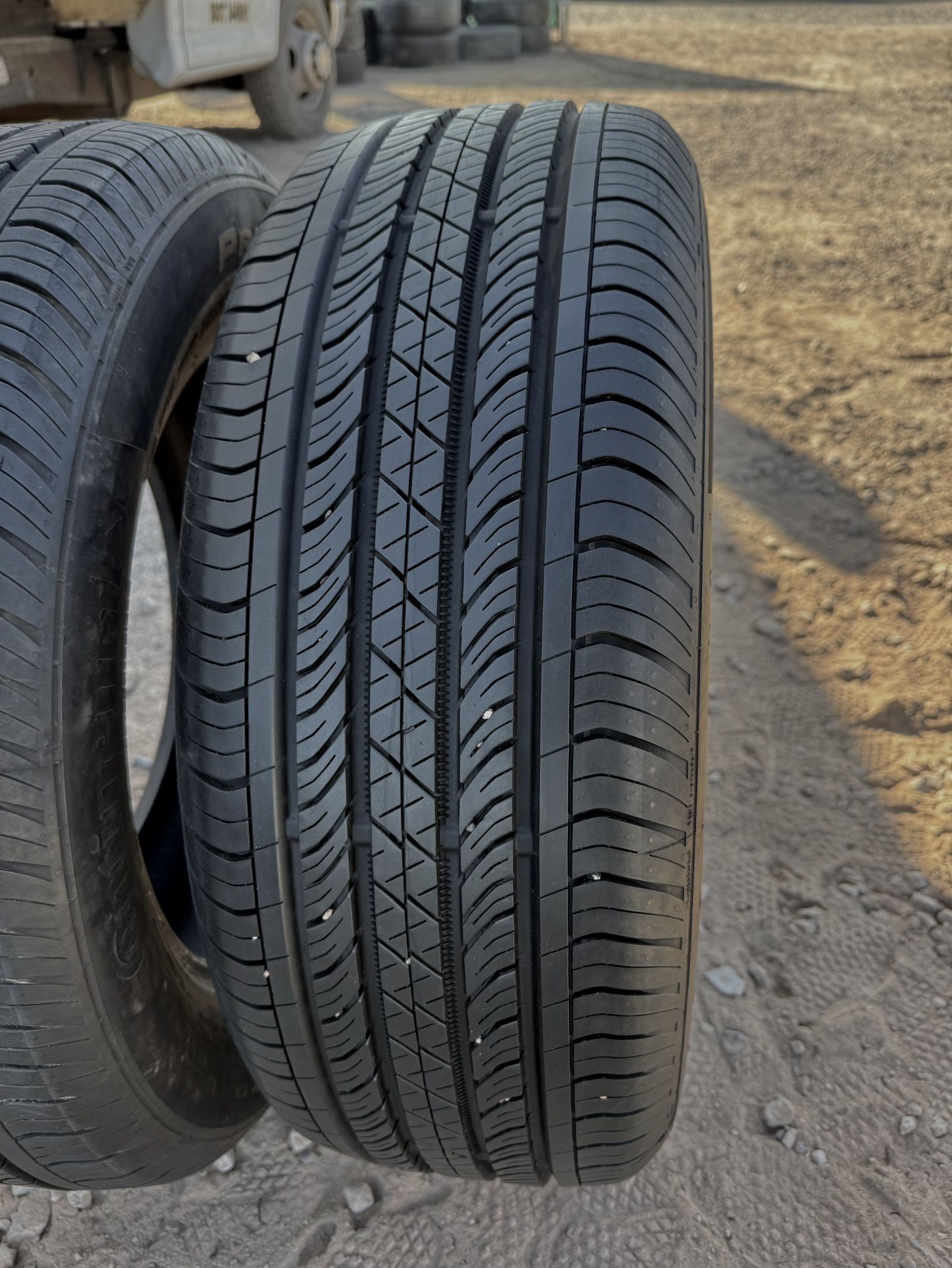 2 CONTINENTAL 95% Tires 225/60/17