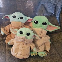 Yoda Plush Set 