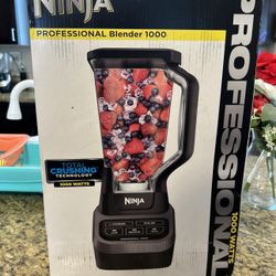 Ninja. 72 oz. Professional Blender, 3 Speed, 1000-Watt, with Pulse Control, Ice Crushing, and Pureeing - Black