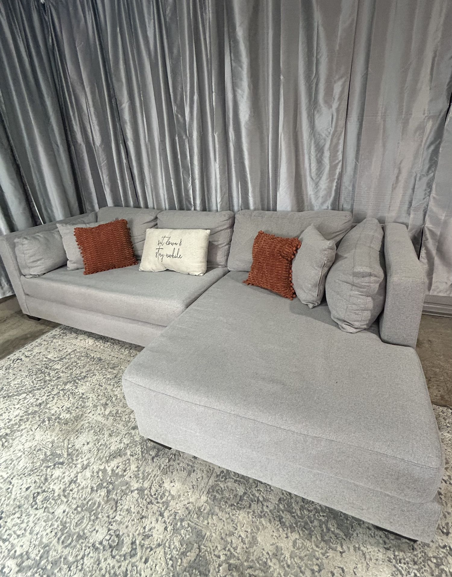 Gray sectional couch wide chaise 🛻Delivery Available🛻