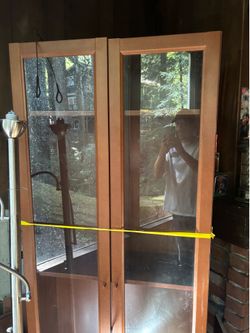 Tall display cabinet