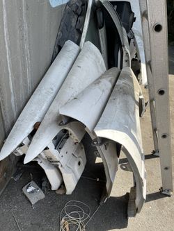 Ford Crown Victoria 98-04 Fenders Trunk Hood Door