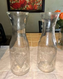 Glass carafe