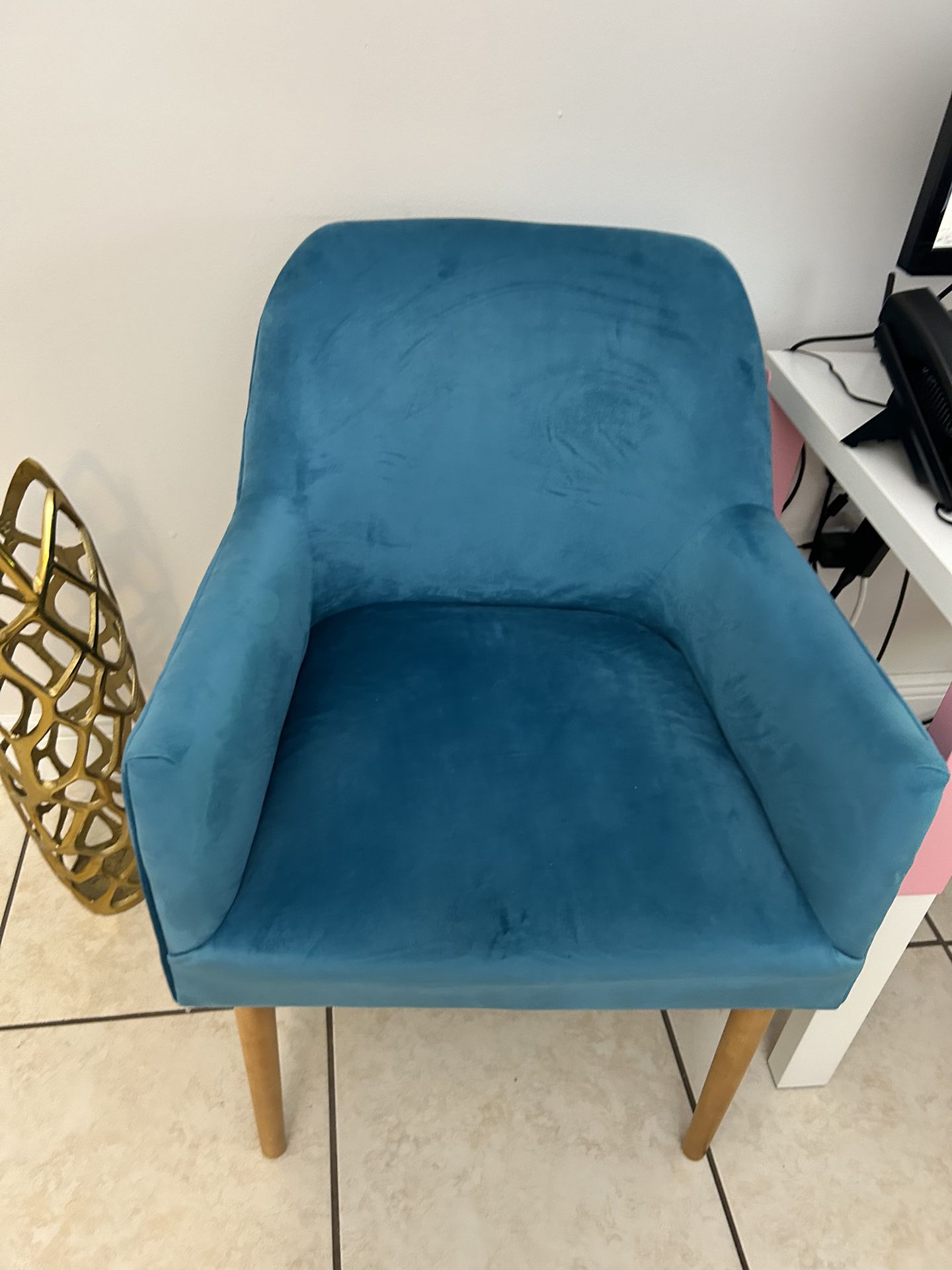 Aqua Arm Chair 
